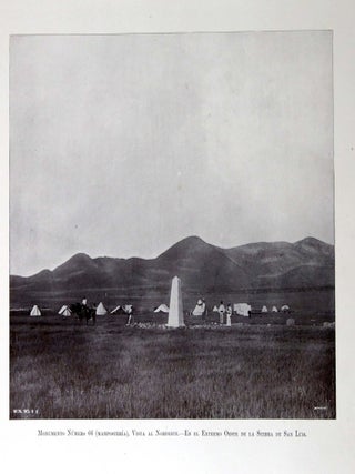 Vistas de los monumentos á lo largo de la línea divisoria entre México y los Estados Unidos de El Paso al Pacífico